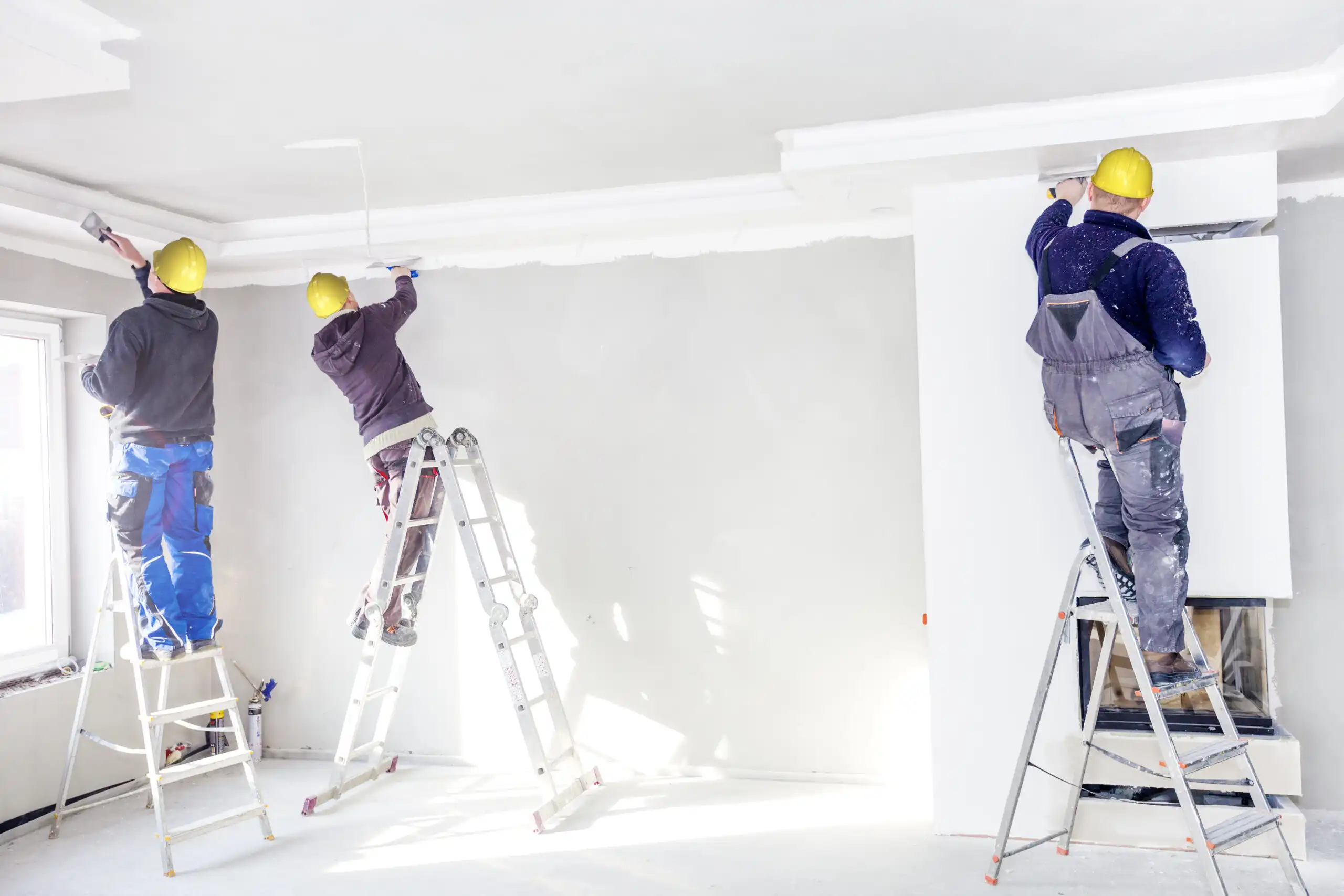 shutterstock_men-interior-finishing-scaled